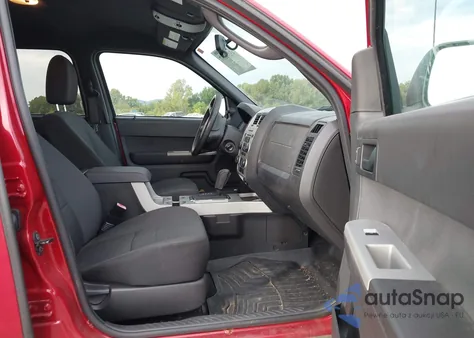 2010 Ford Escape Xlt из США, поврежденный, VIN 1FMCU0D71AKC61390